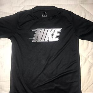Nike Boys Dri-fit Shirt Size XL